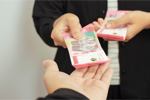 Mengaku Uang Desa &ldquo;Akan Cair Akhir Bulan&rdquo;, Dijanjikan Berlipat dari Rp1 Juta menjadi Rp1 Miliar, Mobil Siaga Desa Digadaikan di Lokalisasi, Audit Ungkap Korupsi Rp547 Juta, Tak hanya Korupsi Rp 547 Juta untuk Dukun Pengganda Uang, Kades di Brebes Gadaikan Mobil Desa di Lokalisasi
