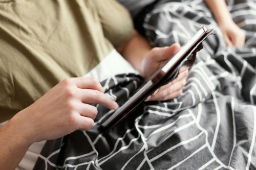 Video: Asal Usul Airplane Mode, dari Industri Penerbangan ke Genggaman Ponsel