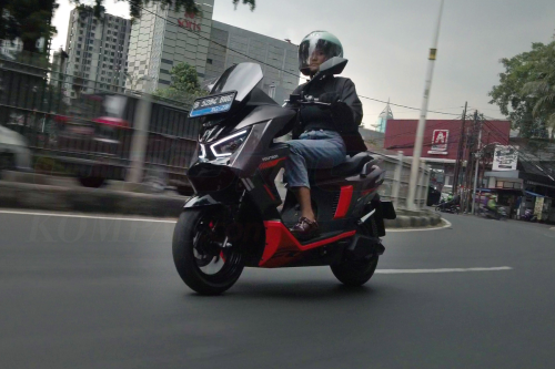 Top 90+ Persen Pembeli Motor Listrik Polytron Pilih Sewa Baterai