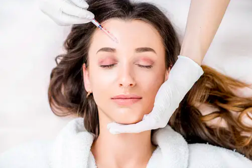 Berapa Usia Ideal untuk Melakukan Perawatan Botox? Ini Kata Dokter&nbsp;