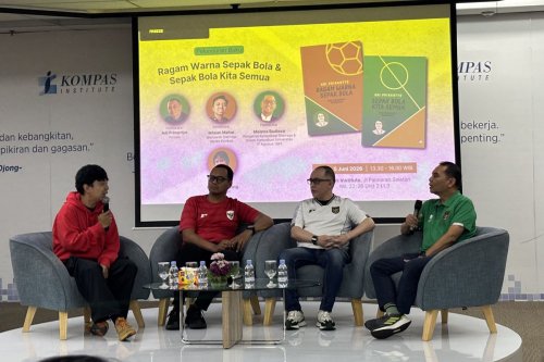 Buku "Sepak Bola Kita Semua": Menyelami Sepak Bola yang Sebenarnya