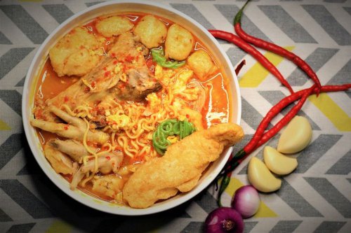 Kenapa Disebut Seblak? Makanan Khas Bandung Viral hingga ke Thailand