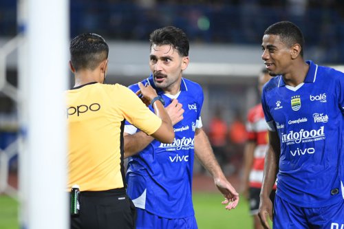 Demi Tiket Piala Dunia 2026, Bek Persib Frans Putros Rela Batalkan Liburan Keliling Indonesia