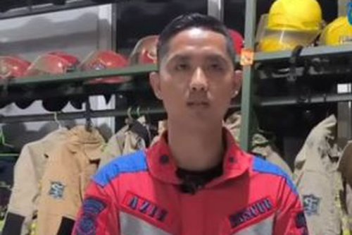 Kisah Tim SAR Ponpes Al Khoziny: Evakuasi Sambil Menahan Tangis, Ajak Korban Berselawat