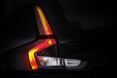 Suzuki XL7 Tambah Varian Hybrid Alpha Kuro, Simak Harga Lengkapnya