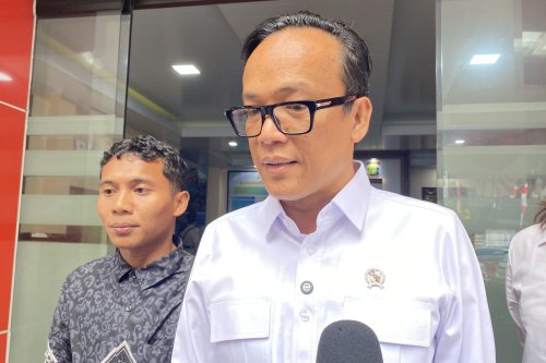 Top 13+ Juta Pekerja Sudah Terima BSU 2025, Wamenaker Imbau Lapor Jika Ada Pemotongan