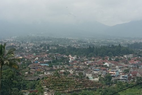 Dentuman dan Kilatan Cahaya Merah di Cianjur, Dosen IPB Ungkap Dugaan Bolide