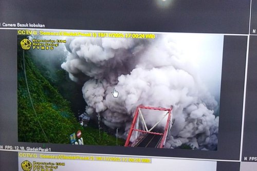 Level Gunung Semeru Naik dari Siaga ke Awas dalam 1 Jam, Ini Kata PVMBG