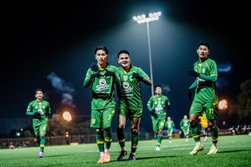 persebaya surabaya, PSIM Yogyakarta, Persebaya vs PSIM, psim jogja, Super League 2025-2026, persebaya vs psim jogja, prediksi persebaya vs psim, Prediksi Persebaya vs PSIM Super League 2025, Tuan Rumah Siapkan Skuad Terbaik