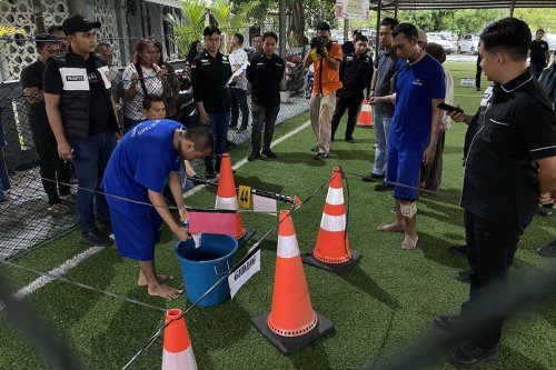 Sebelum Dibunuh, Bocah 7 Tahun Ini Diberi Susu oleh Pelaku Pembunuhan Satu Keluarga Indramayu