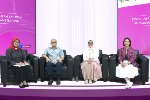 Buku Panduan Nutrisi Kehamilan Perkuat Peran Bidan Cegah Stunting