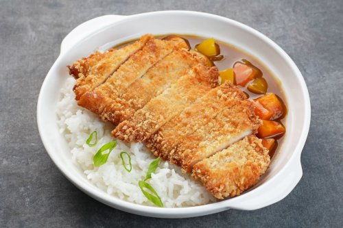 Trik Bikin Ayam Katsu Tidak Keras dan Matang Sempurna, Bahannya Ekonomis!