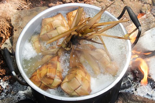 Tips Memilih Beras Terbaik yang Bagus Untuk Membuat Ketupat Lebaran