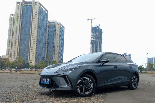[POPULER OTOMOTIF] Kenapa Mobil Listrik Tidak Dibekali Dengan Ban Serep? | Transmisi CVT atau AT, Mana yang Lebih Awet? | BYD Rilis Pikap Kabin Ganda PHEV
