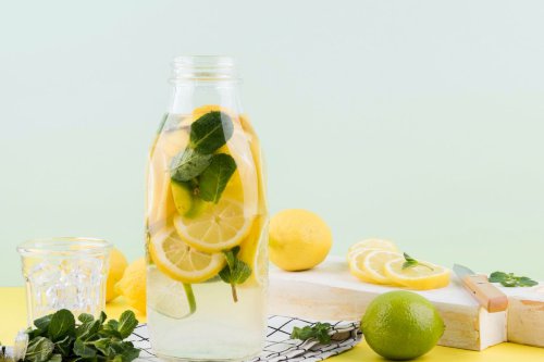 Top 5+ Cara Sederhana Membuat Infused Water Lemon, Minuman Penurun Kolesterol