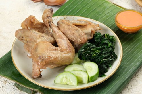 Resep Ayam Pop Padang Lengkap Sambalnya, Empuk dan Bumbu Meresap