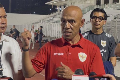 Simon Tahamata Menangis Usai Lihat Timnas Indonesia Kalah dari Jepang