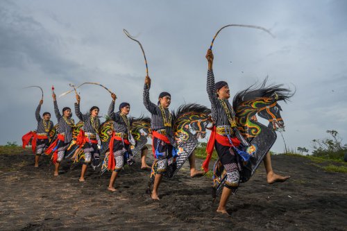 Indonesia Resmi Ajukan Tempe, Teater Mak Yong, dan Jaranan ke UNESCO