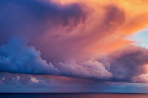 Awan Cumulonimbus di Bandung, Ini Ciri-Ciri dan Bahayanya saat Musim Pancaroba