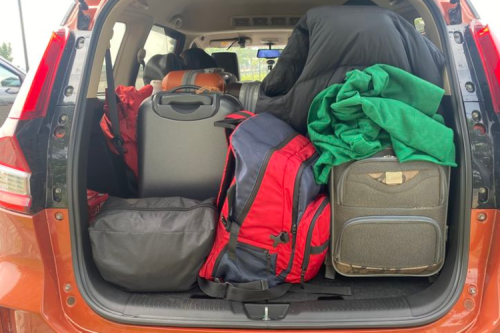 mudik aman, mobil muatan penuh, Bahaya muatan mobil berlebihan, Bahaya, Jangan Bawa Muatan Berlebihan di Mobil Saat Mudik Lebaran