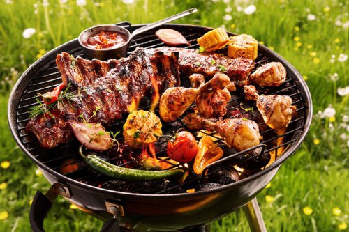 Tips Membuat Steak dan Grill Lezat di Rumah, dari Cara Pilih Daging hingga Teknik Merendam Bumbu
