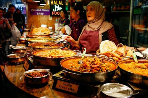 1. Malaysia, 2. Turkiye, 3. Indonesia, 4. Qatar, 5. Saudi Arabia, Halal Tourism Asia Semakin Berkembang, Top 5+ Destinasi Wisata Halal Terbaik di Asia yang Wajib Dikunjungi
