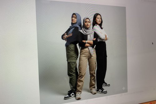 Top 20+ Contoh Prompt Gemini AI Foto Studio Bareng Teman yang Keren dan Menarik