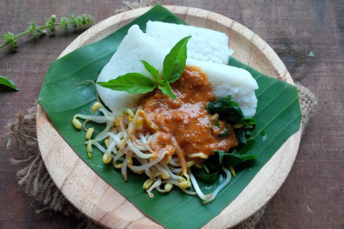Pecel dan Ketoprak Masuk Daftar 10 Salad Terenak di Dunia