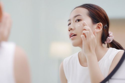 Beda Sunscreen Physical dan Chemical, Mana yang Cocok untuk Kulitmu?