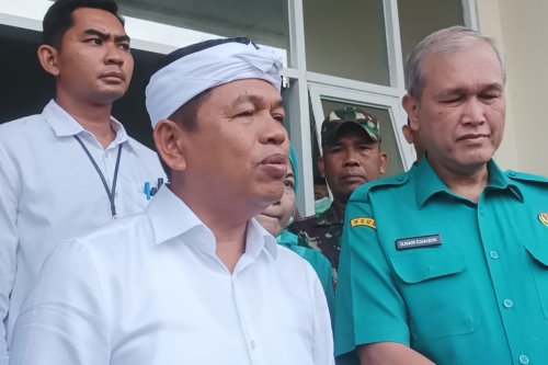 Kenapa Dedi Mulyadi Ogah Urus Sampah Menumpuk Lagi di Pasar Caringin?