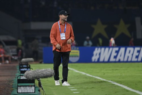Pelatih PSM Sebut Persib Layak Ambil Puncak Klasemen Sementara
