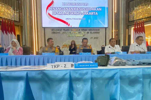Merakit Bom Sendiri, Kesepian, Dendam, dan Obsesi Kekerasan, Terinspirasi Tokoh Kekerasan Internasional, Kronologi Ledakan, Bukan &ldquo;Game&rdquo;, Pelaku Ledakan SMAN 72 Terlibat "Dark Web" dan Komunitas Kekerasan