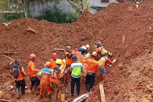 Longsor di Cilacap di Hari Ketiga Pencarian: 11 Jenazah Ditemukan, 12 Warga Masih Hilang