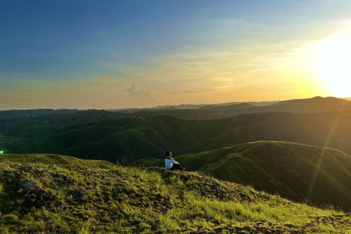 3 Tips Melihat Sunrise di Bukit Tanarara, Berangkat Jam Berapa?