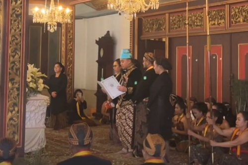 Makna Parang Barong yang Dipakai KGPH Puruboyo Saat Pelepasan Jenazah PB XIII, Menurut Pakar