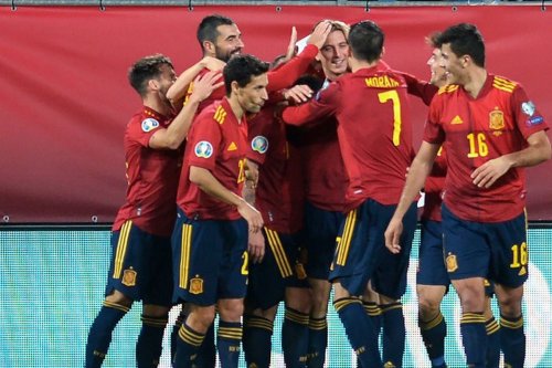 Marc Guehi Jadi Incaran Man City, Barcelona Bidik Bek Aston Villa
