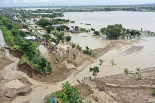 Jalur Semarang&ndash;Purwodadi Terputus Banjir: Ini Jalur Alternatif yang Bisa Dilalui