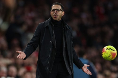 Chelsea Pecat Rosenior, Kontrak 6 Tahun Tak Berpengaruh
