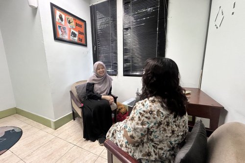 Memasuki ruang konsultasi yang tenang, Ruang aman untuk bercerita, Menemukan akar masalah secara bertahap, Diarahkan untuk konsultasi lanjutan&nbsp;, Pengalaman Berkonsultasi dengan Psikolog untuk Memulihkan Diri&nbsp;