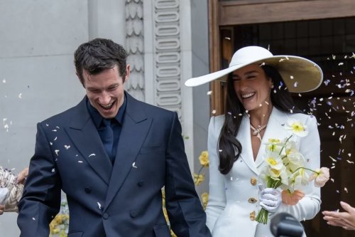 Kisah Cinta Dua Lipa dan Callum Turner, Berawal dari Buku Bacaan hingga Menikah