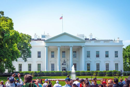 Masuk Amerika Bakal Lebih Ketat: Turis Dicek Riwayat Medsos 5 Tahun Terakhir