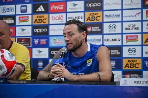 Menang atas Bhayangkara FC, Marc Klok Ingatkan Pekerjaan Belum Selesai