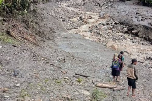 Tragedi Banjir dan Longsor di Nduga, 23 Warga Hilang, Jembatan Roboh hingga Evakuasi Terkendala Cuaca