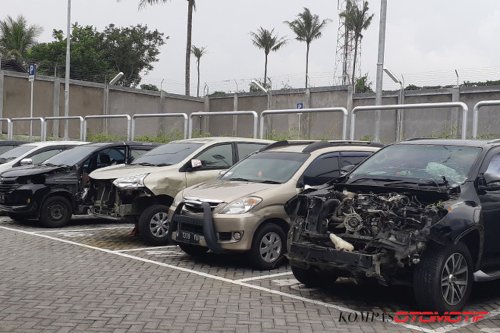 Waspada Mobil Bekas Tabrakan Berat, Deteksi Kerusakan sampai Sasis