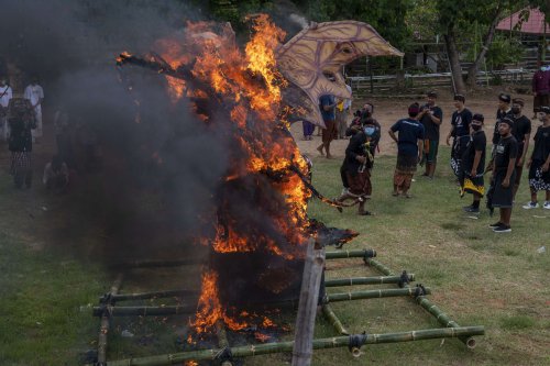 ogoh-ogoh, nyepi, alasan ogoh-ogoh dibakar, mengapa ogoh ogoh harus dibakar, Apa Alasan Ogoh-ogoh Harus Dibakar Setelah Diarak?