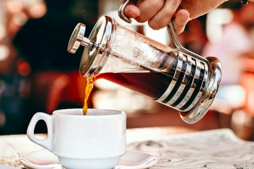 Cara Membuat Kopi Hitam di Rumah, Ini 7 Teknik Seduh Kopi yang Bisa Dicoba