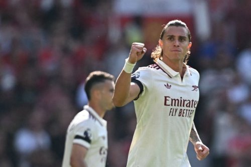 HT Skor Man United vs Arsenal 0-1, Calafiori Bawa Tim Tamu Unggul