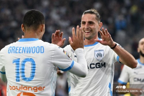 Demi Allegri, AC Milan Kejar Adrien Rabiot di Hari Terakhir Bursa Transfer