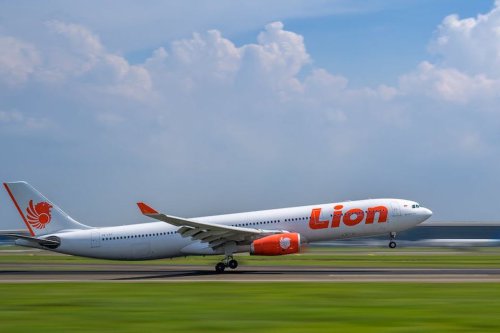 Top 5+ Pesawat yang Alihkan Penerbangan karena Hujan Deras di Bandara Soekarno Hatta