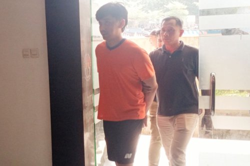 Berbekal Celana Pendek Logo Brimob, Pelatih Olahraga Tipu Pemain Sepak Bola Kota Batu Rp 107 Juta